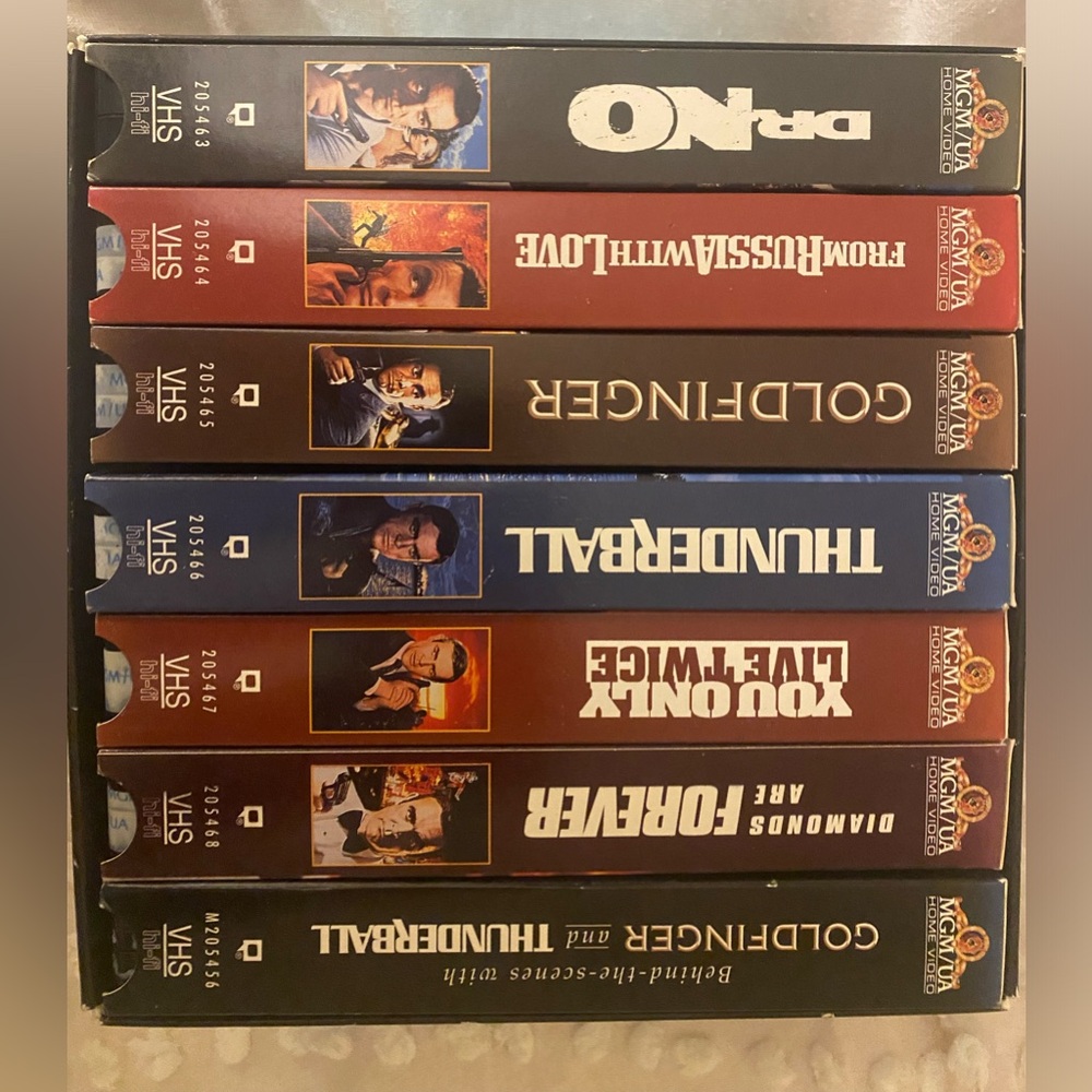 007 Bond VHS Deluxe Edition Box Set